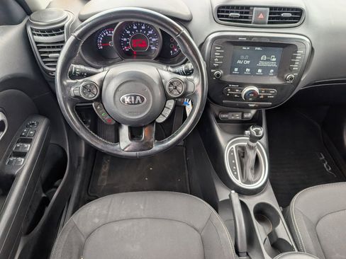 Used 2018 Kia Soul + FWD image 6