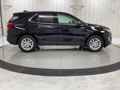 Used 2018 Chevrolet Equinox LT FWD image 9