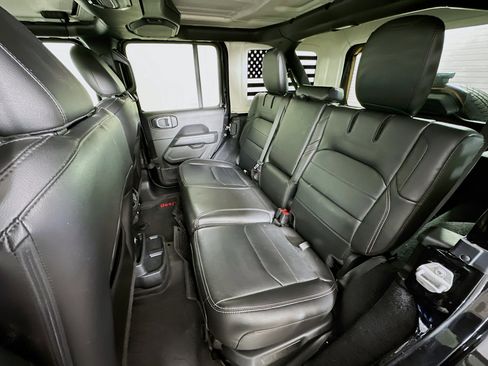 Used 2023 Jeep Wrangler Sahara w/ Cold Weather Group image 26