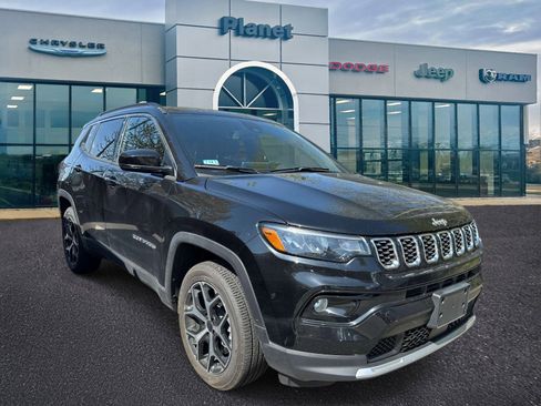 Used 2025 Jeep Compass Limited AWD/4WD image 1