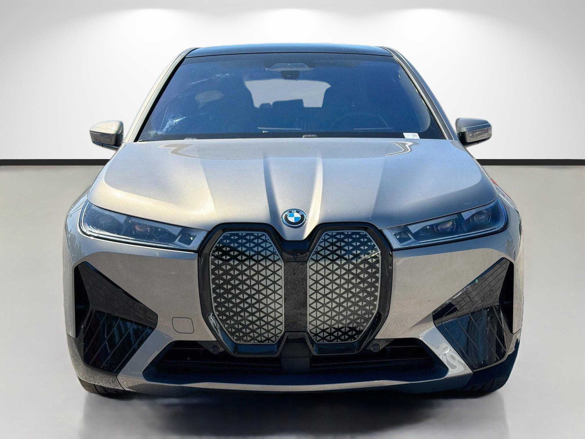 Used 2024 BMW iX M60 AWD/4WD image 8