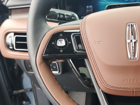 New 2026 Lincoln Aviator Reserve image 16