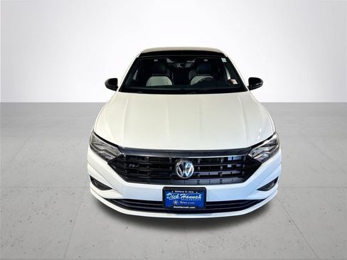 Used 2021 Volkswagen Jetta R-Line FWD image 3