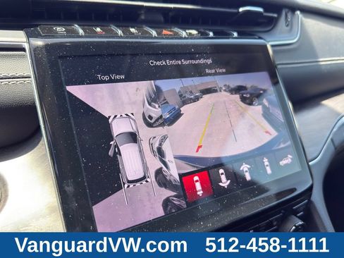 Used 2023 Jeep Grand Cherokee L Limited w/ Luxury Tech Group II AWD/4WD image 19