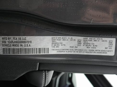 New 2025 Jeep Grand Cherokee Altitude image 28