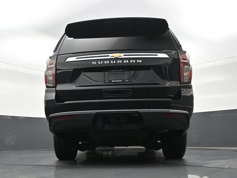 Used 2023 Chevrolet Suburban LS RWD image 27
