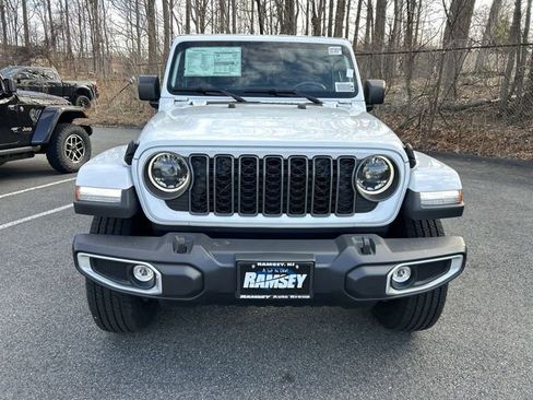 New 2026 Jeep Gladiator Sport image 3