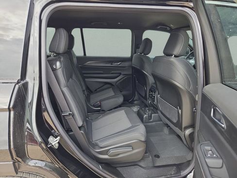New 2025 Jeep Grand Cherokee L Laredo RWD image 27