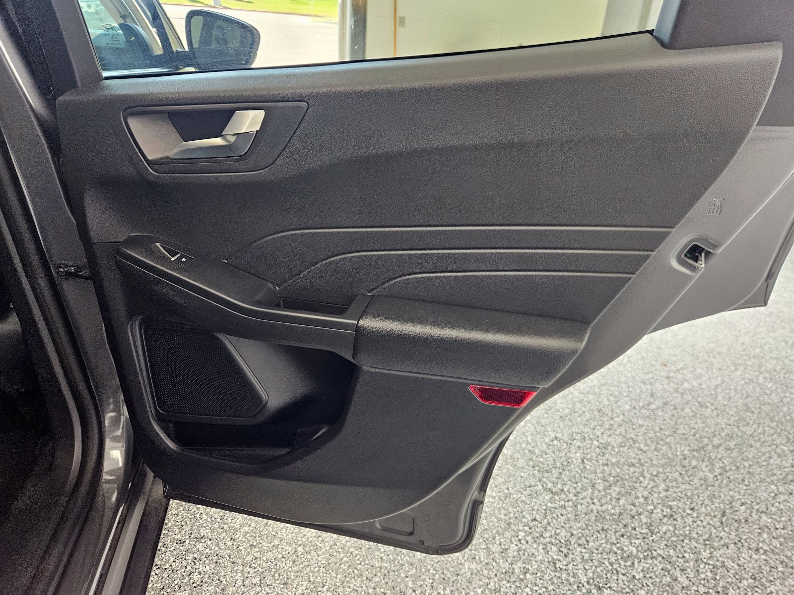 Used 2024 Ford Escape ST-Line w/ Tech Pack #1 FWD image 38