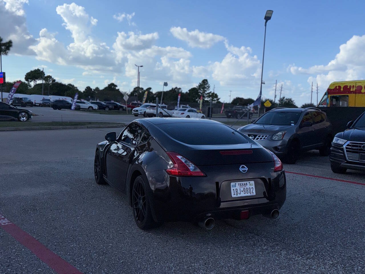 Used 2016 Nissan 370Z Coupe RWD image 15