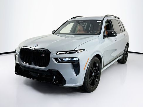 Used 2025 BMW X7 M60i AWD/4WD image 1
