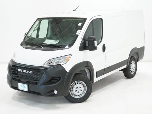 Used 2025 RAM ProMaster 1500 w/ Convenience Group image 2