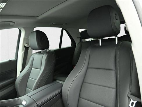 New 2026 Mercedes-Benz GLE 350 4MATIC image 9