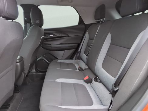 Used 2023 Chevrolet TrailBlazer LT FWD image 32