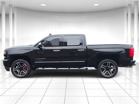 Used 2018 Chevrolet Silverado 1500 LTZ Z71 w/ LTZ Plus Package image 6