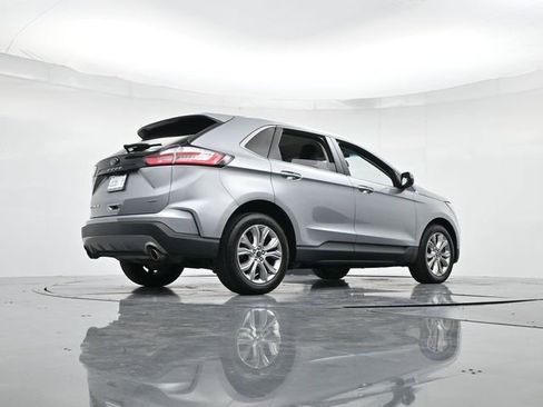 Certified 2022 Ford Edge Titanium w/ Equipment Group 301A image 31