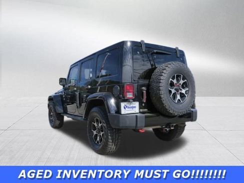 Used 2015 Jeep Wrangler Unlimited Sahara AWD/4WD image 5