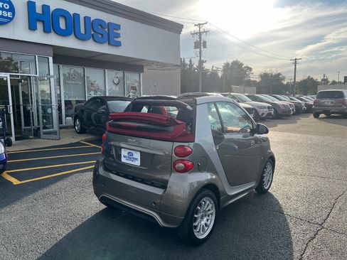 Used 2013 smart fortwo passion image 8