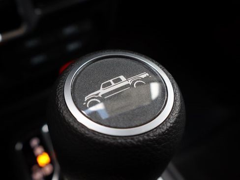 New 2025 Jeep Gladiator Sport image 24