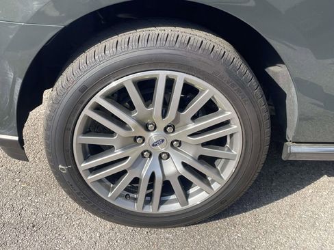 Used 2023 Ford Expedition Max Limited image 4