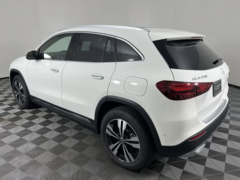 New 2026 Mercedes-Benz GLA 250 4MATIC image 10