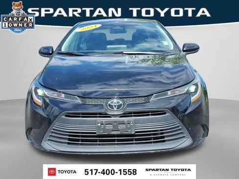 Used 2024 Toyota Corolla LE FWD image 2