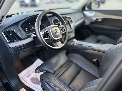 Used 2025 Volvo XC90 T8 Ultra w/ Lounge Package image 14