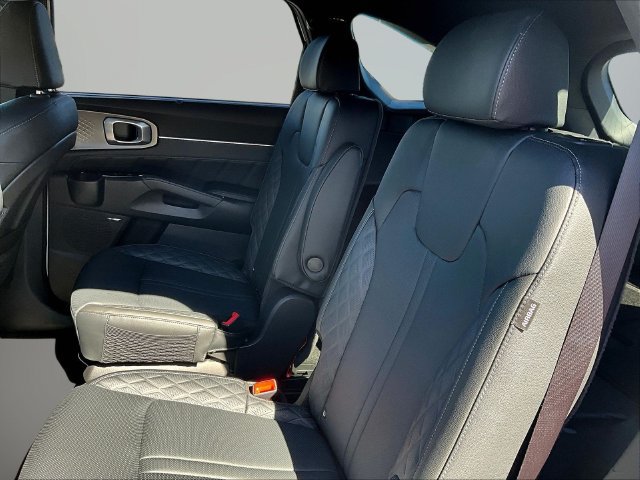 Certified 2026 Kia Sorento SX Prestige AWD/4WD image 24