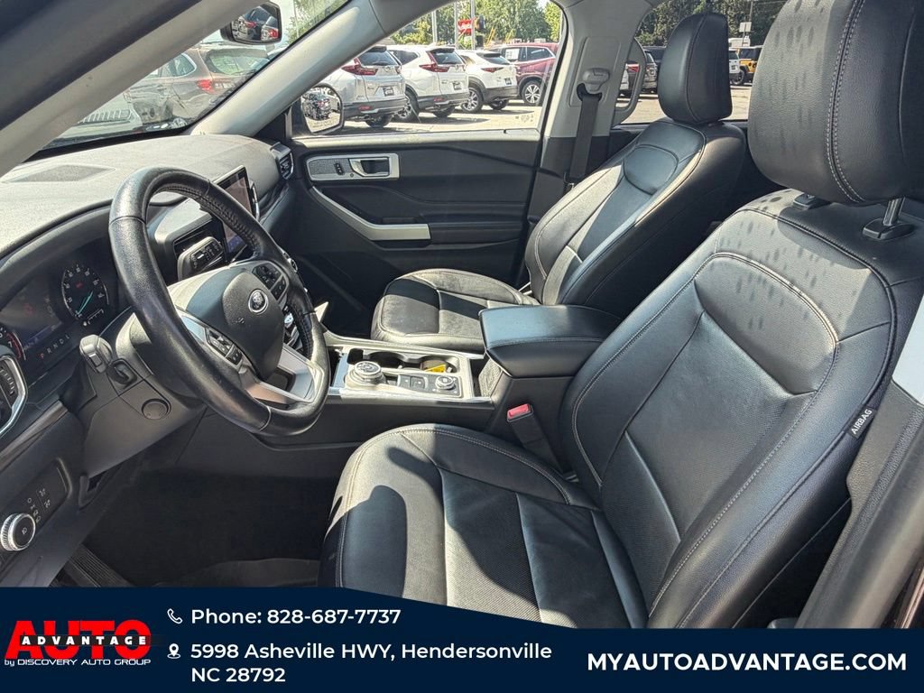 Used 2021 Ford Explorer Limited w/ Equipment Group 301A AWD/4WD image 24