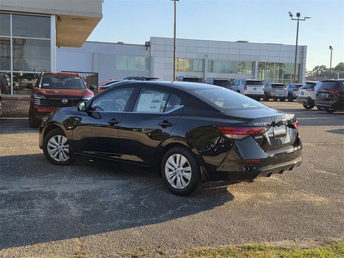 New 2025 Nissan Sentra S image 5