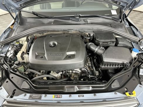 Used 2017 Volvo XC60 T5 Dynamic w/ Preferred Option Package AWD/4WD image 33