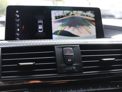 Used 2020 BMW M4 Coupe w/ Competition Package RWD image 12