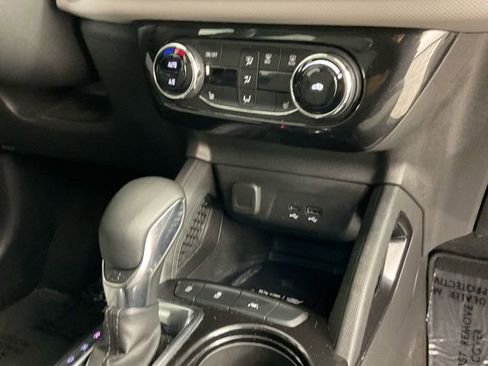 Used 2024 Chevrolet TrailBlazer LT w/ Convenience Package image 24