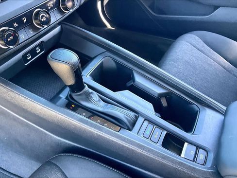 Used 2025 Honda Accord SE image 17