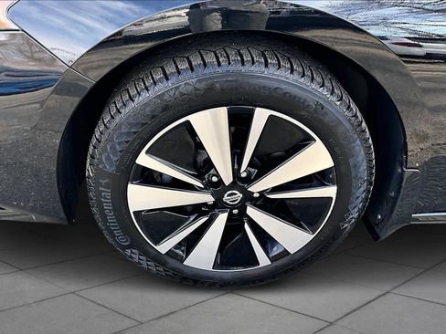 Used 2020 Nissan Altima 2.5 SV image 11