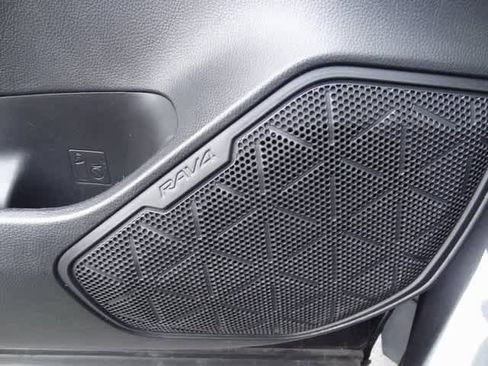 Used 2024 Toyota RAV4 XLE image 20