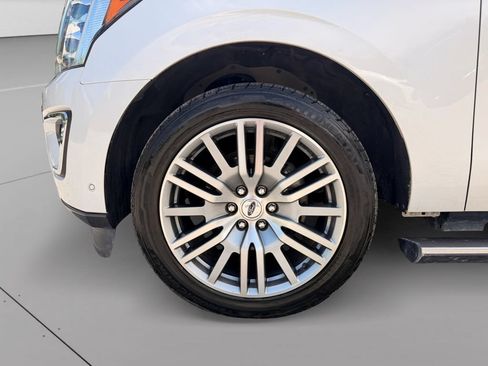 Used 2018 Ford Expedition Limited w/ Equipment Group 302A RWD image 33