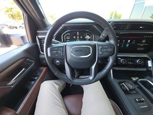 Used 2025 GMC Sierra 2500 Denali Ultimate w/ Max Trailering Package AWD/4WD image 19