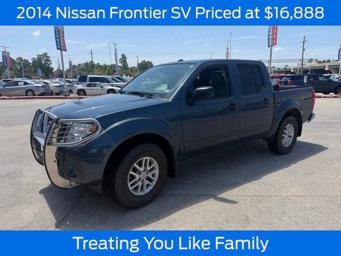 Used 2014 Nissan Frontier SV w/ SV Value Truck Package AWD/4WD image 1