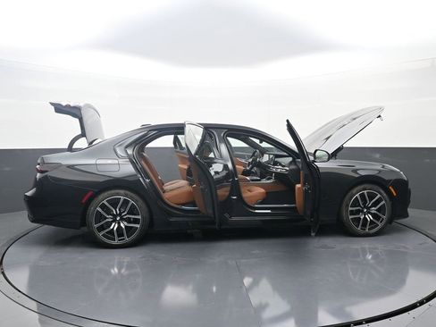 New 2026 BMW 740i xDrive image 54