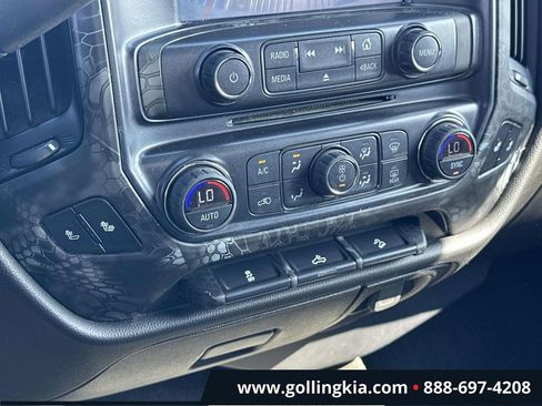 Used 2018 Chevrolet Silverado 1500 LT w/ All Star Edition AWD/4WD image 28