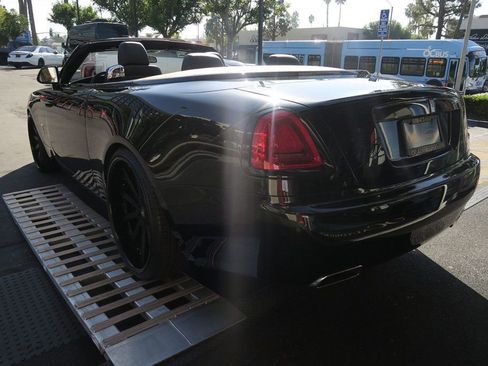 Used 2016 Rolls-Royce Dawn image 49