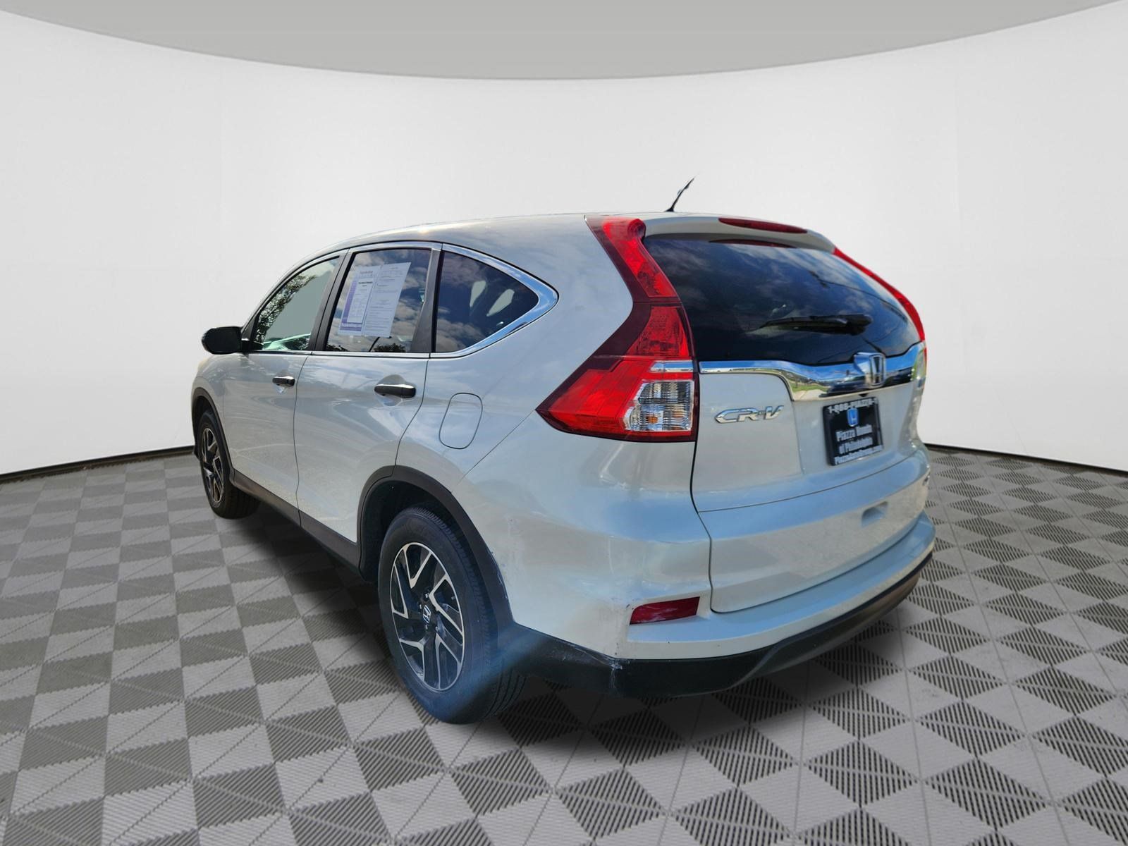 Used 2016 Honda CR-V SE image 3