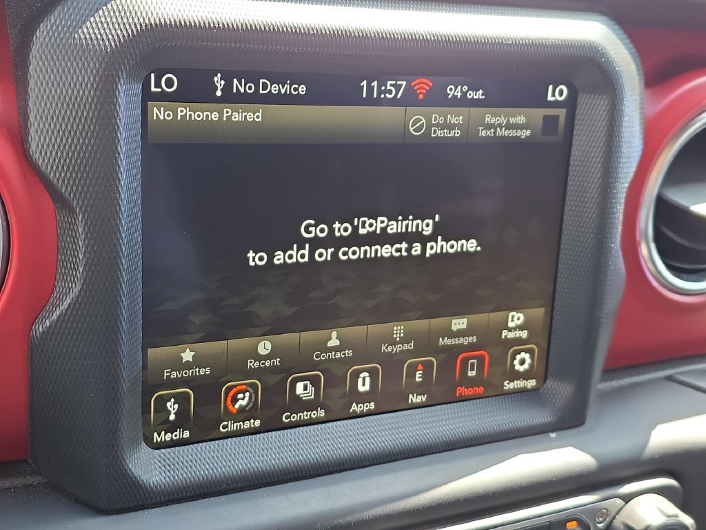 Used 2023 Jeep Wrangler Unlimited Rubicon AWD/4WD image 12