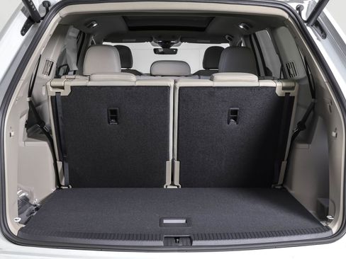 New 2026 Volkswagen Atlas SEL Premium R-Line image 40