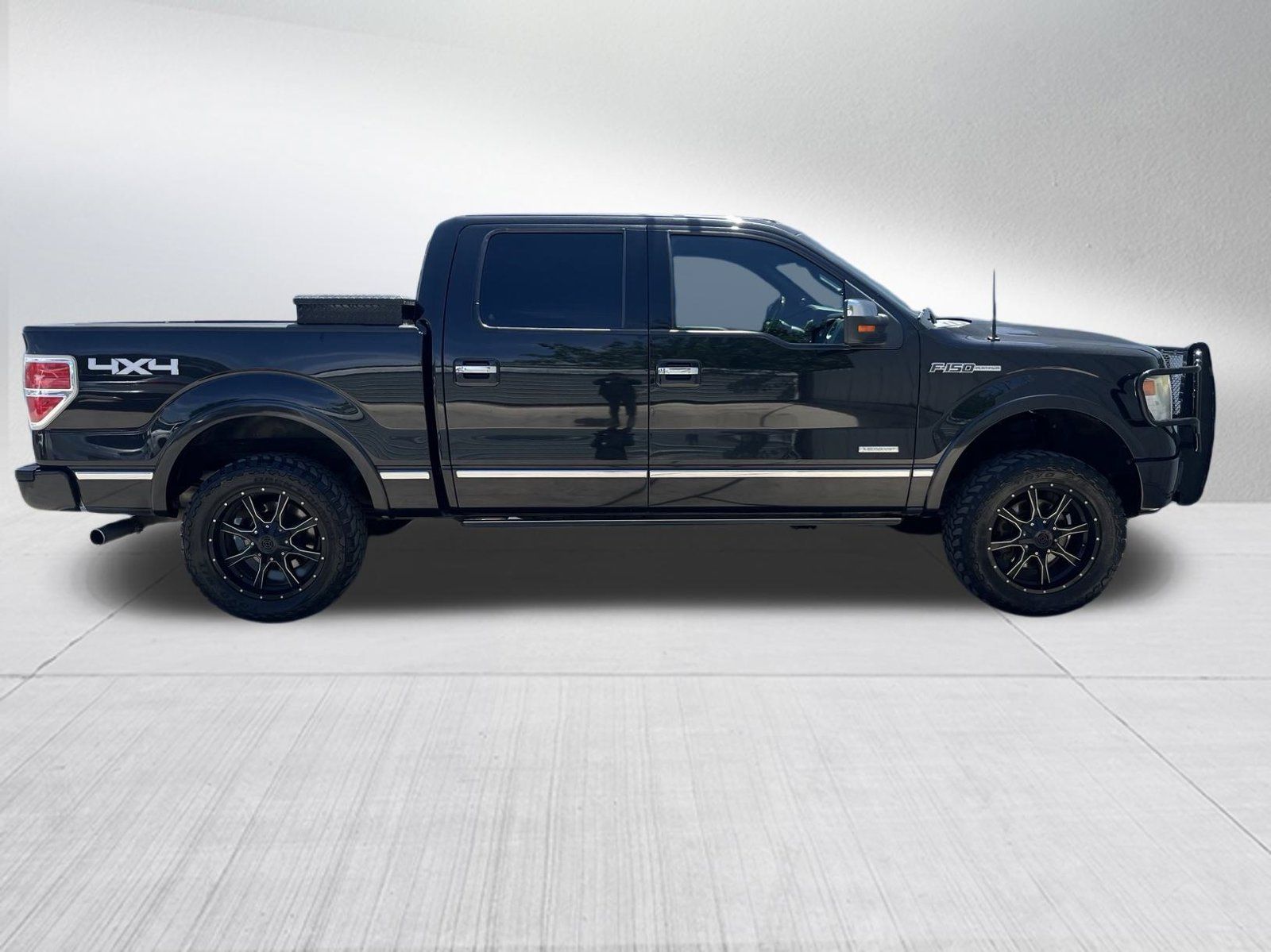 Used 2014 Ford F150 Platinum AWD/4WD image 5
