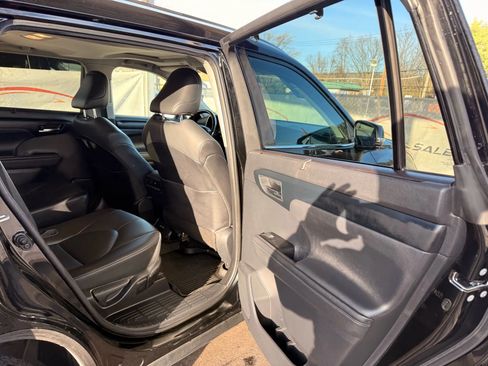 Used 2021 Toyota Highlander XLE image 23