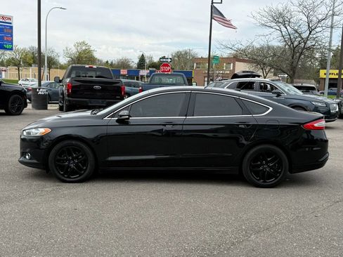 Used 2014 Ford Fusion SE w/ Equipment Group 202A FWD image 8