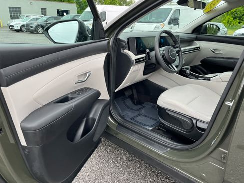 Used 2025 Hyundai Tucson SE FWD image 9