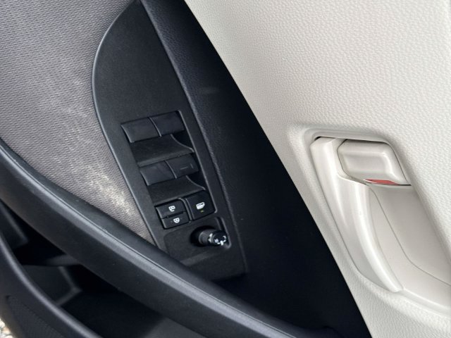 Used 2024 Toyota Corolla LE FWD image 16